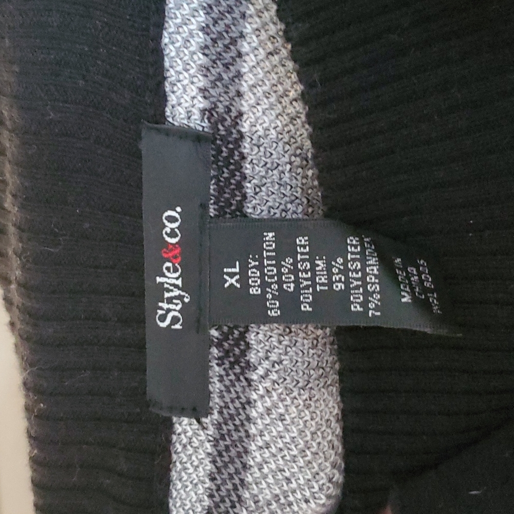 Sweater - Picture 2 of 3